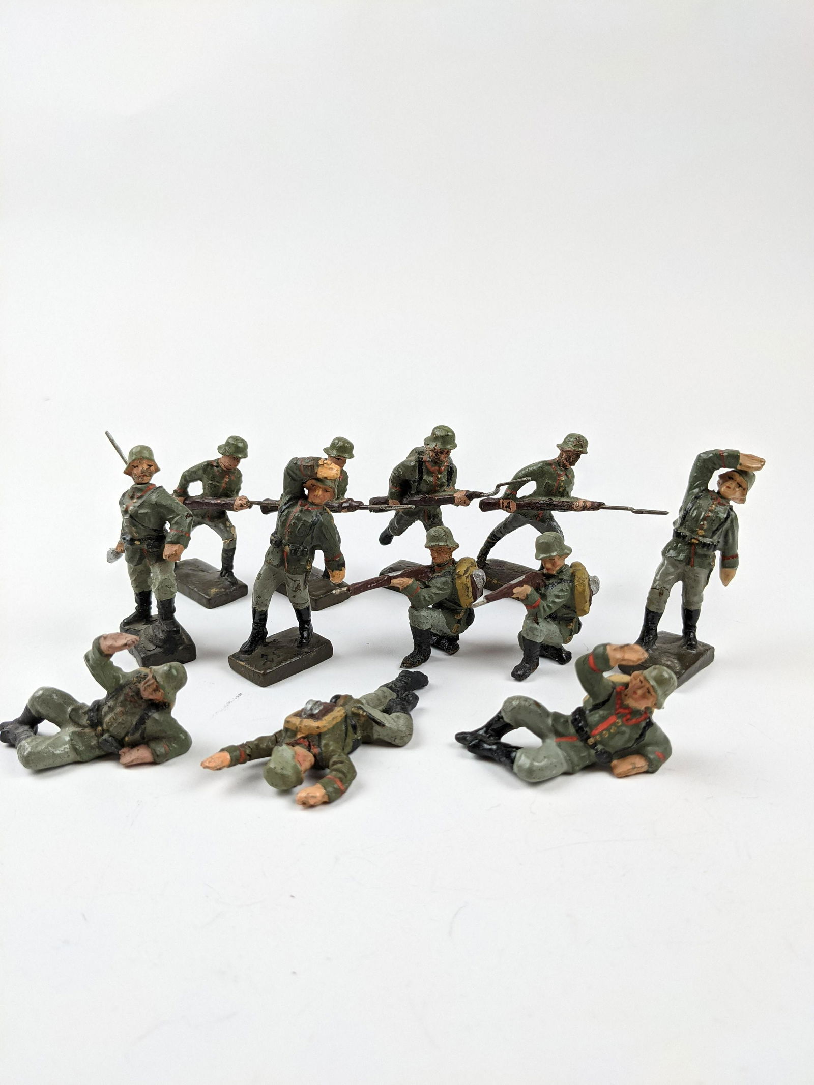 Lineol 6.5cm German Army In Action (1 of 1)