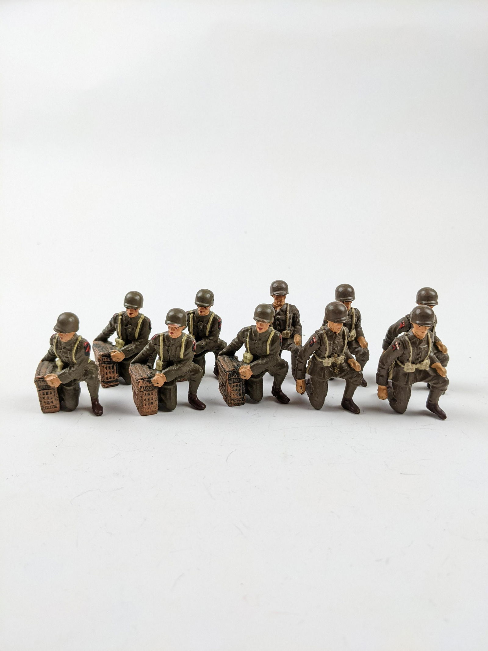 Elastolin 7cm U.S. Kneeling Positions (1 of 1)