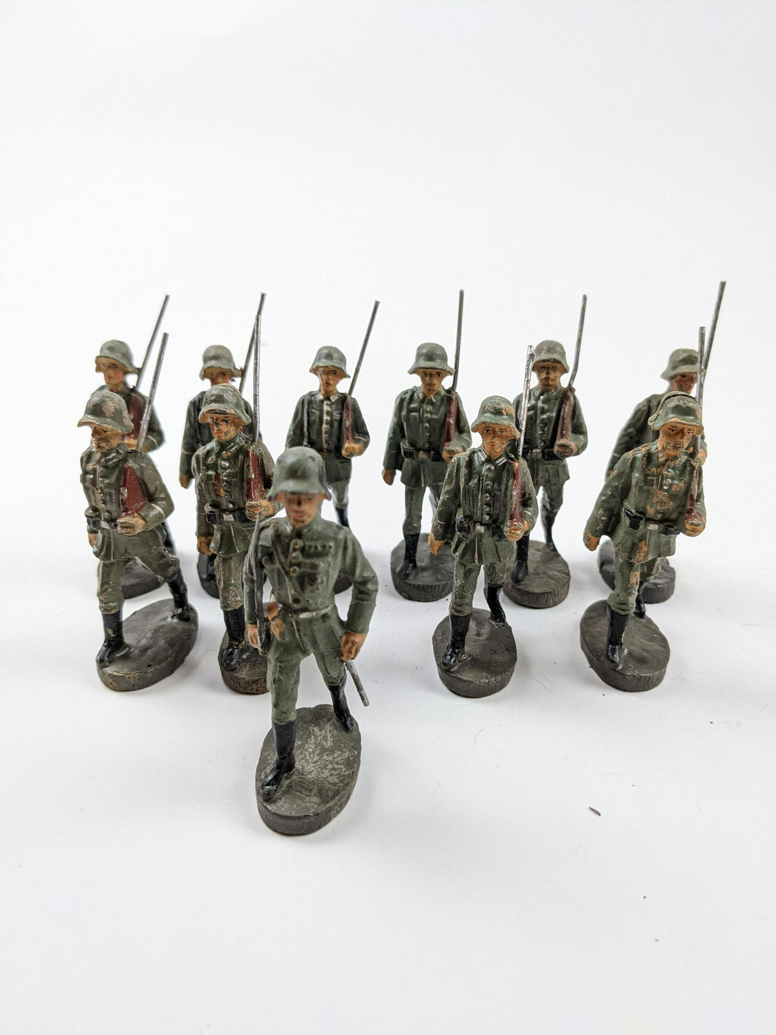 Elastolin 7cm German Army Marching With Officer (1 of 1)