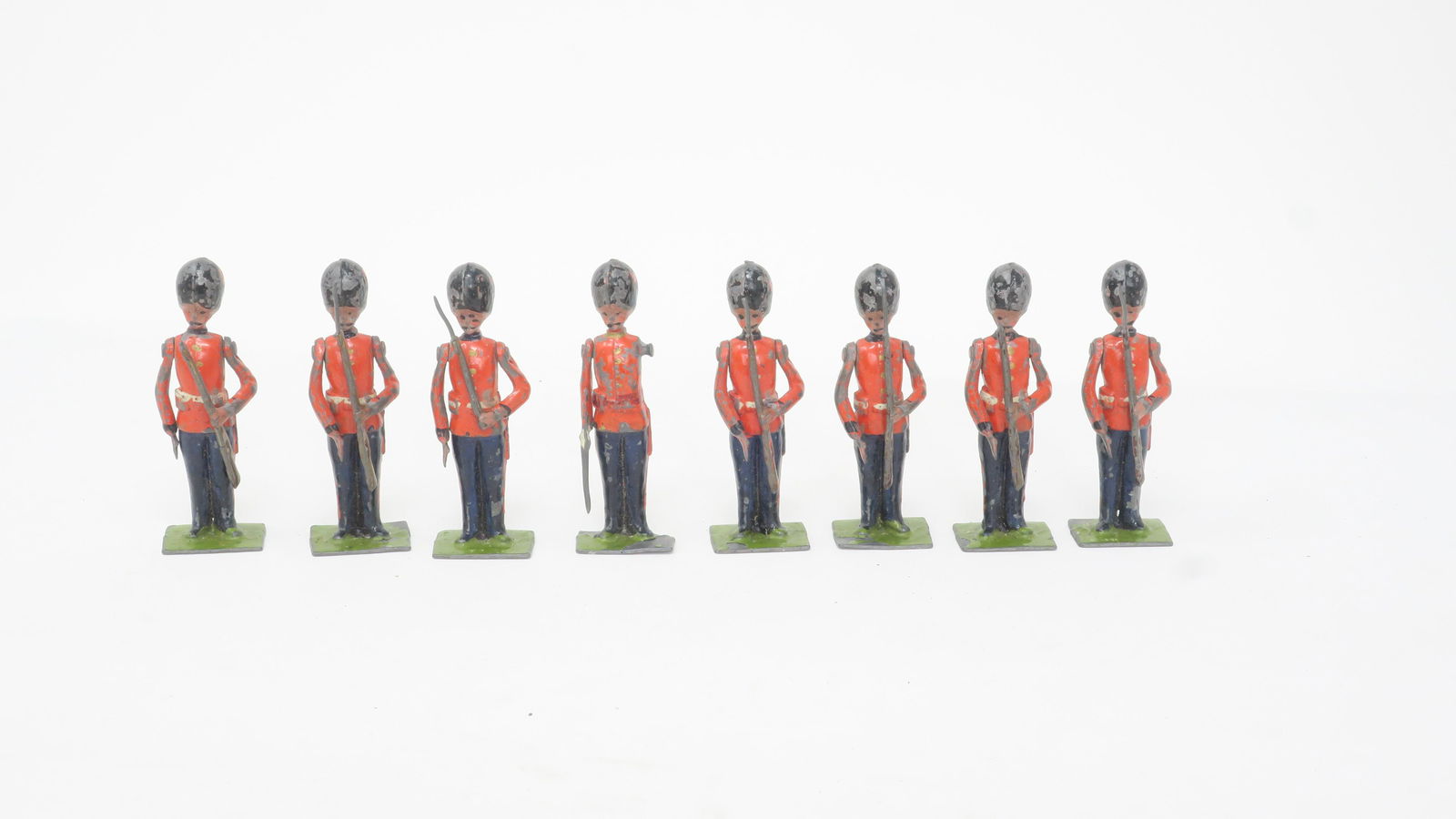 Britains Set #205 Coldstream Guards at Present (1 of 1)
