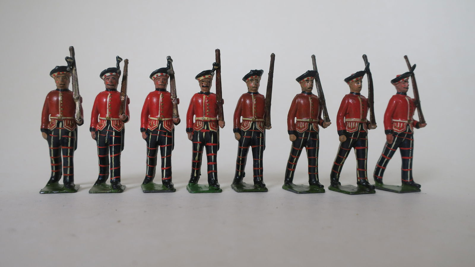 Britains Set #1395 King's Own Scottish Borderers (1 of 1)