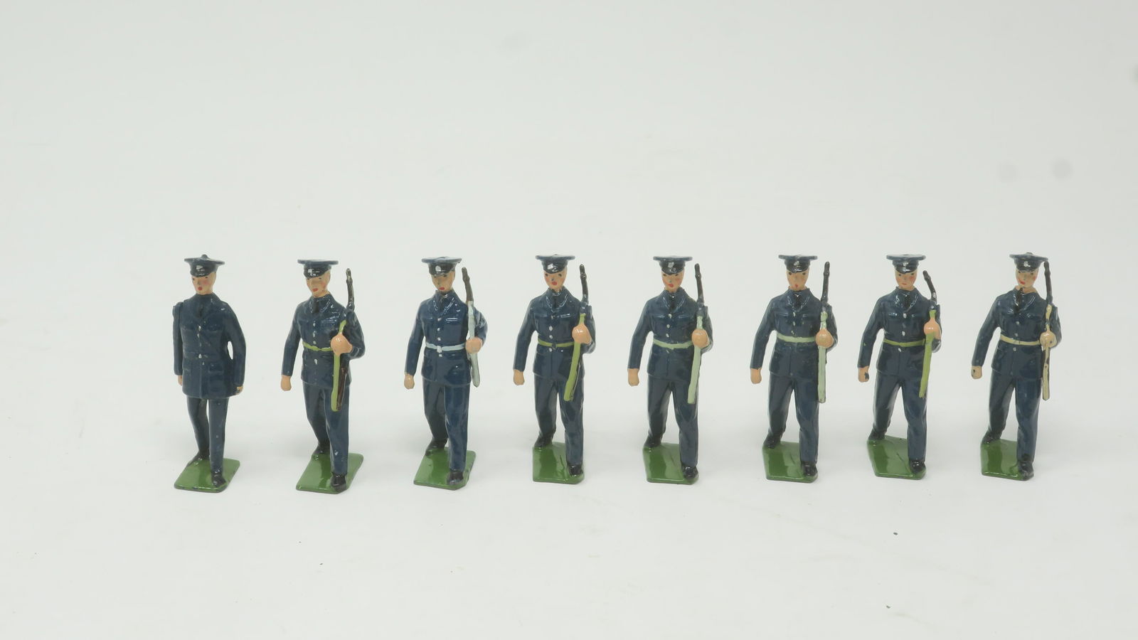 Britains Set #2044 US Air Corps Peak Caps (1 of 1)