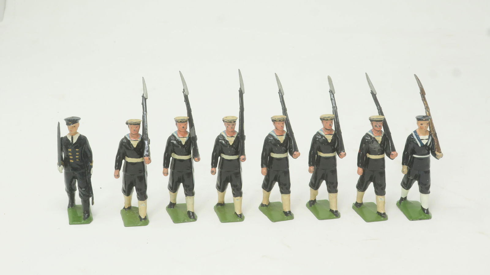 Britains Set #2080 Royal Navy Sailors (1 of 1)