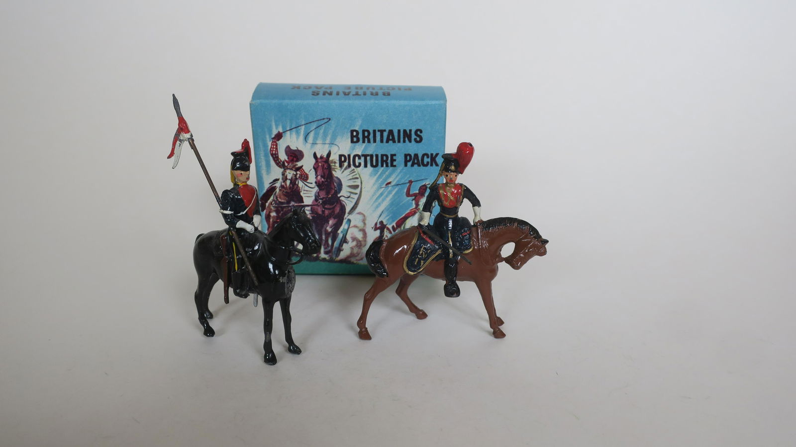 Britains Picture Packs 12th Lancer Officer (1 of 1)