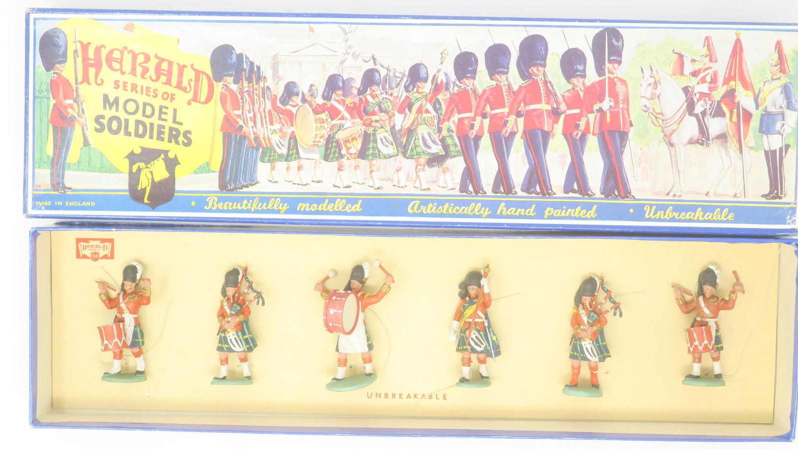 Britains Herald Black Watch Highlanders Band (1 of 1)