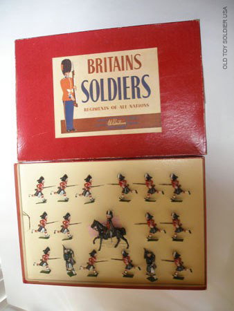 Britains Set # 2062 Seaforth Highlanders Charging: with Mounted Officer Tied in Original R.O.A.N Box. Post War.