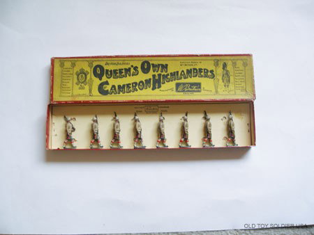 Britains Set # 114 Queens Own Cameron Highlanders: Pre War second version with back packs, Original Whisstock Box-Untied.
