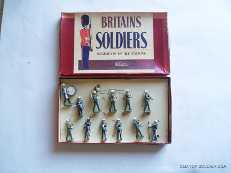 Britains Set # 2117 Scarce US Military Band: in Khaki with White Helmets. Post War with Original R.O.A.N Box- Untied.