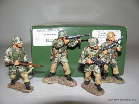 King and Country Fallshirmjager, The Attackers, : FJ 02, 4 pcs., MIB.