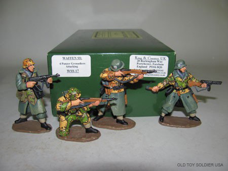 King and Country Waffen SS, : 4 Panzer Grenadiers Attacking, WSS17, 4 pcs. MIB.