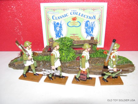 Trophy: WWISet of GW5 Stokes Trench Mortar Crew: 36th Welsh Division-helmets-Officer 5 men steel helmets 6 pcs. NM/M in box.