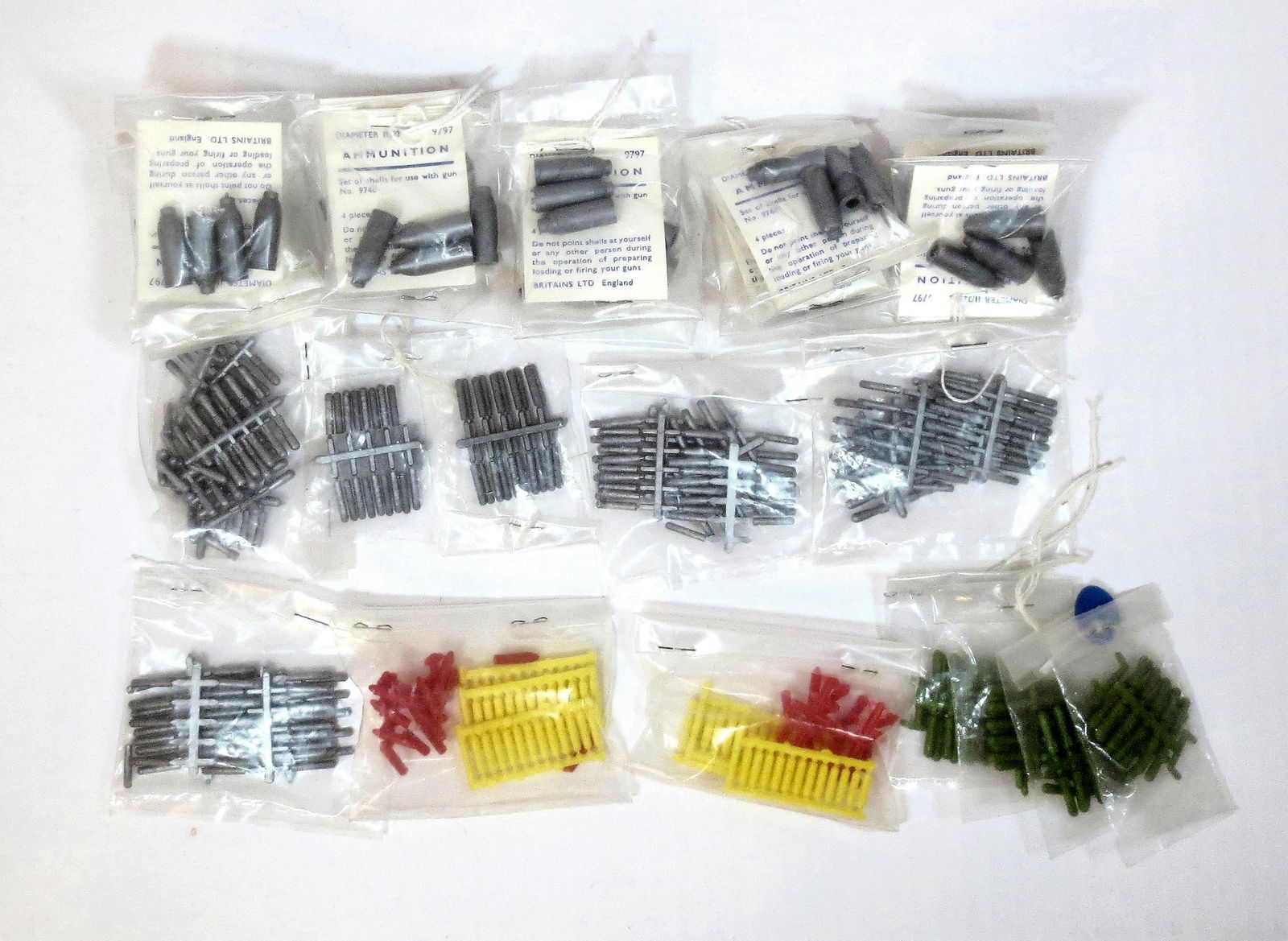 Britains Plastic Artillery Shells Assortment (1 of 1)