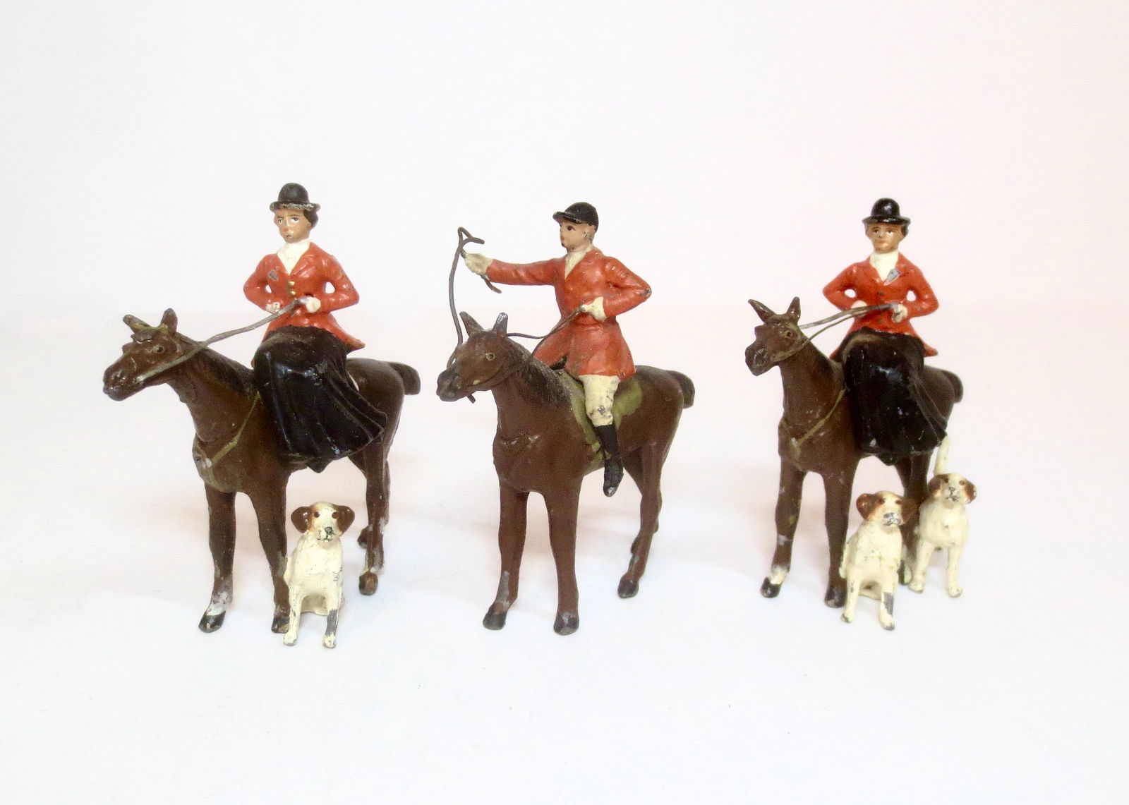 Heyde 60mm Huntsman and Huntswomen: 3 pieces. Excellent condition. No box.