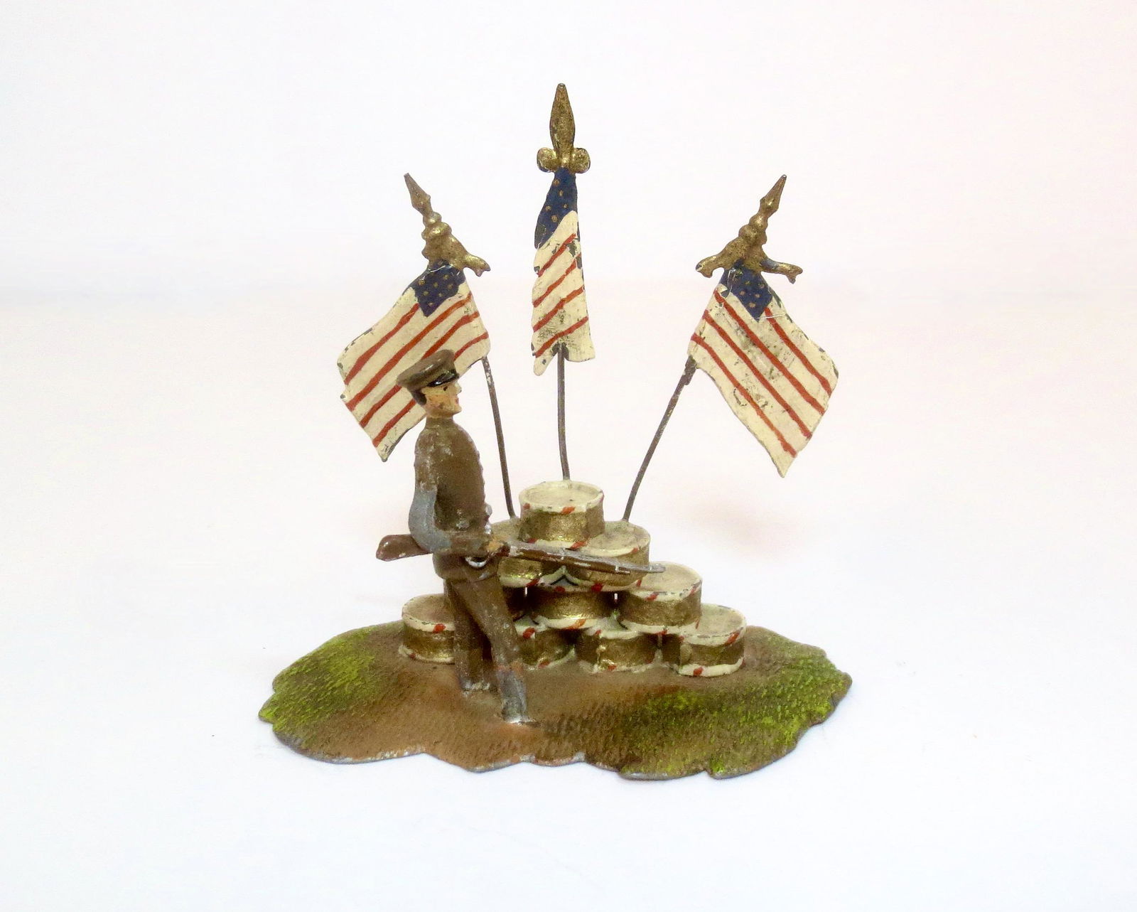 Heyde U.S. Army Monument with Soldier (1 of 1)