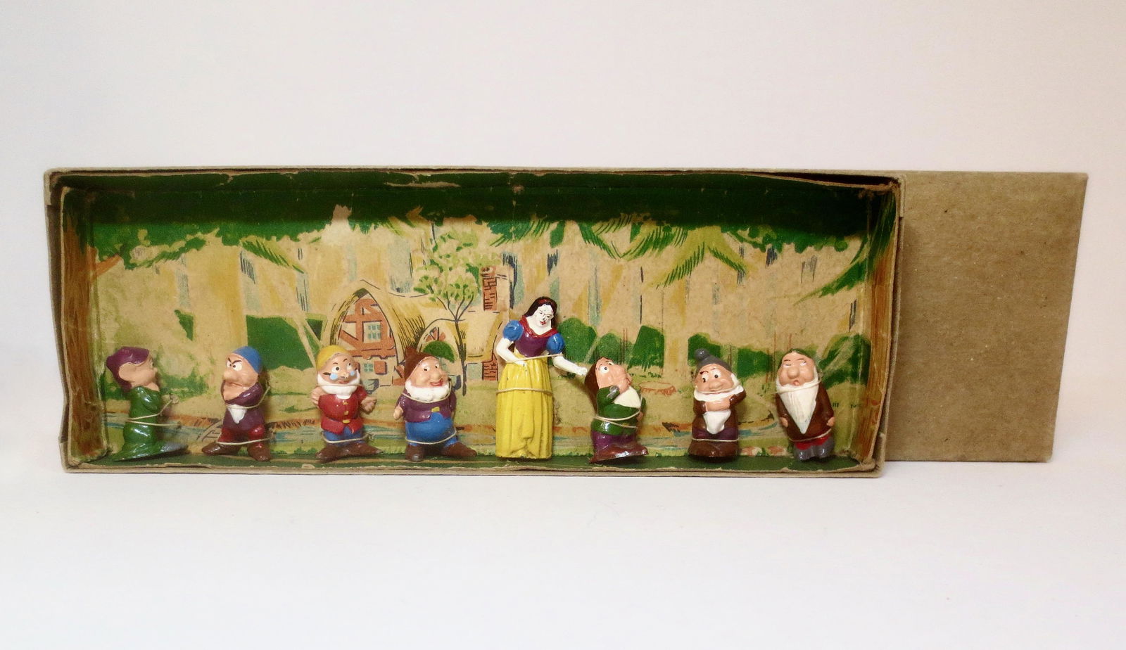 Snow White and the Seven Dwarfs Boxed Set (1 of 1)