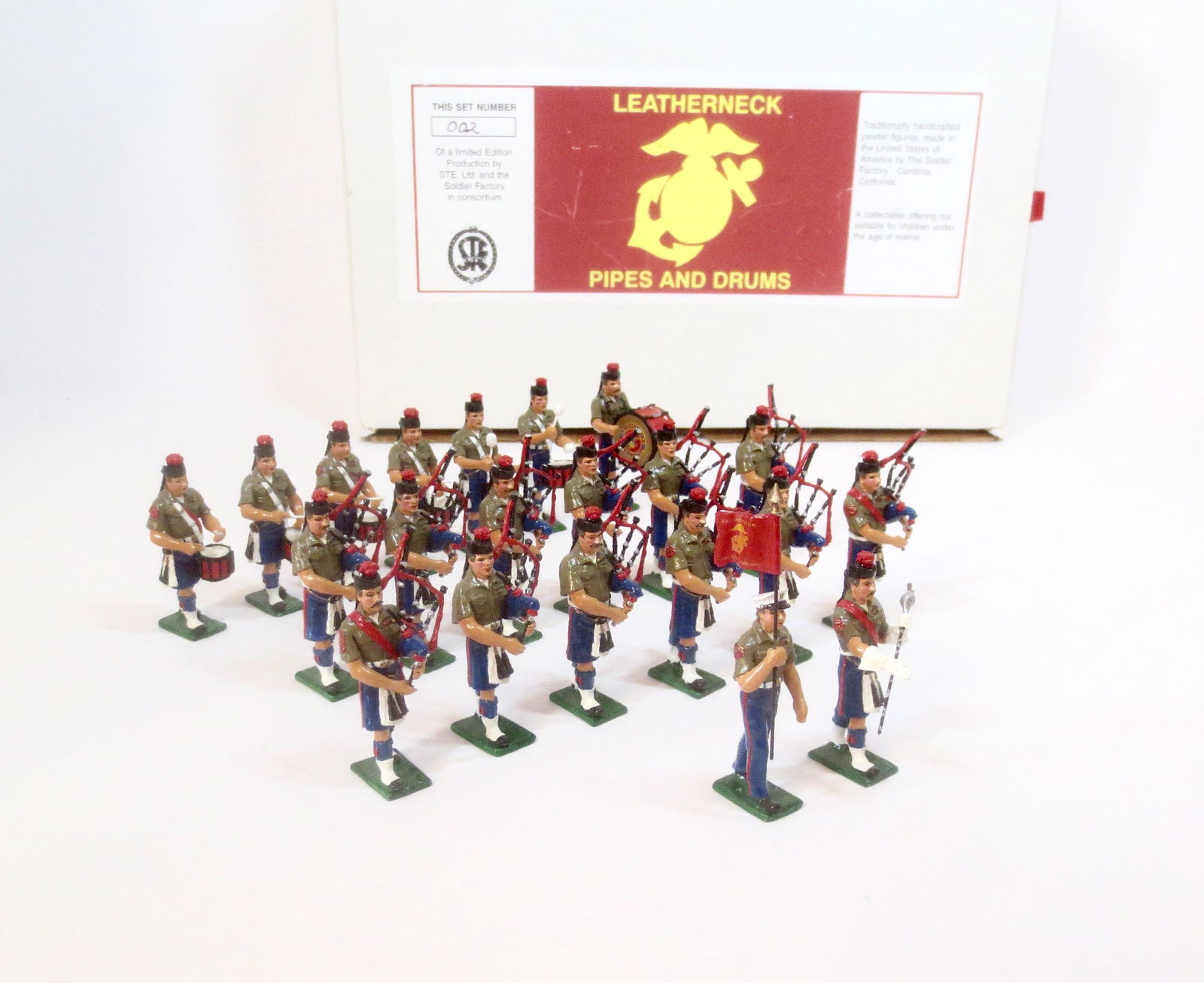 Leatherneck U.S. Marines Pipes & Drums: 21 pieces. Mint to near mint condition. Box excellent.