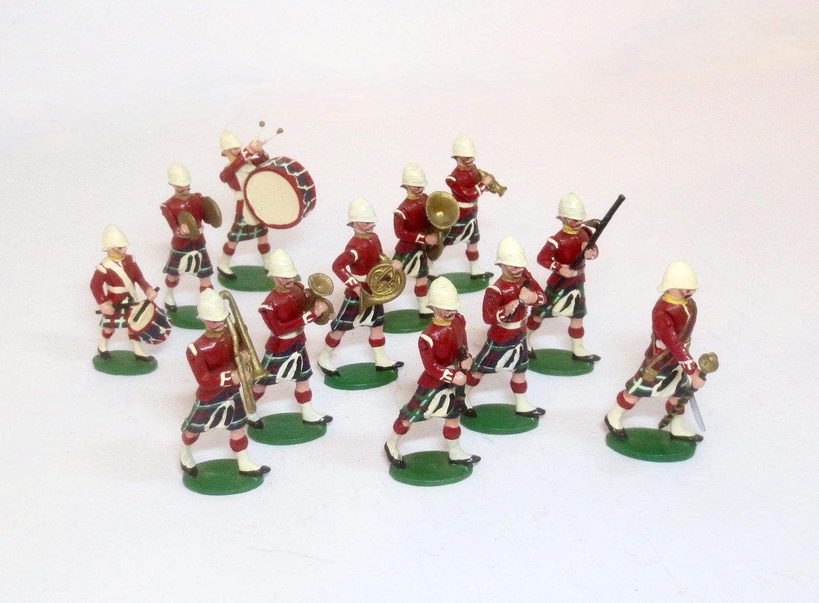 Trophy Miniatures Highlander Marching Band (1 of 1)