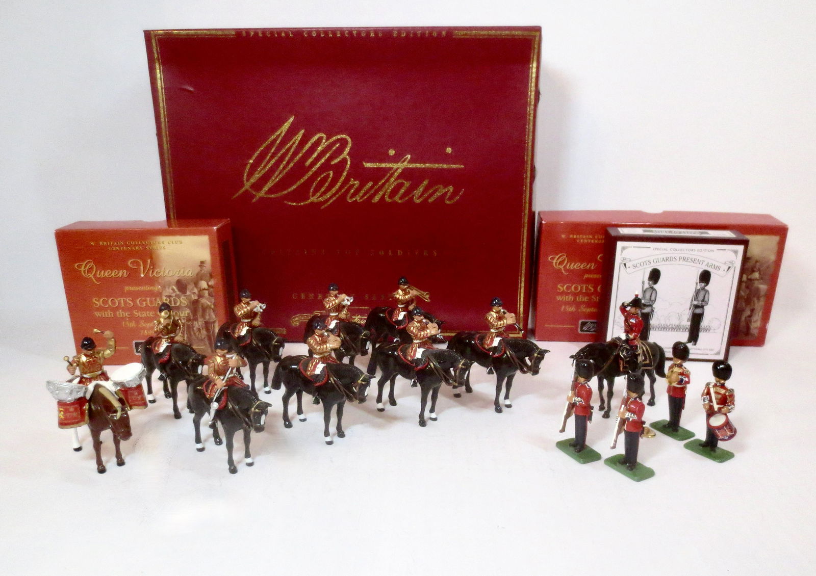 Britains Scots Guards & Lifeguards Selection (1 of 1)