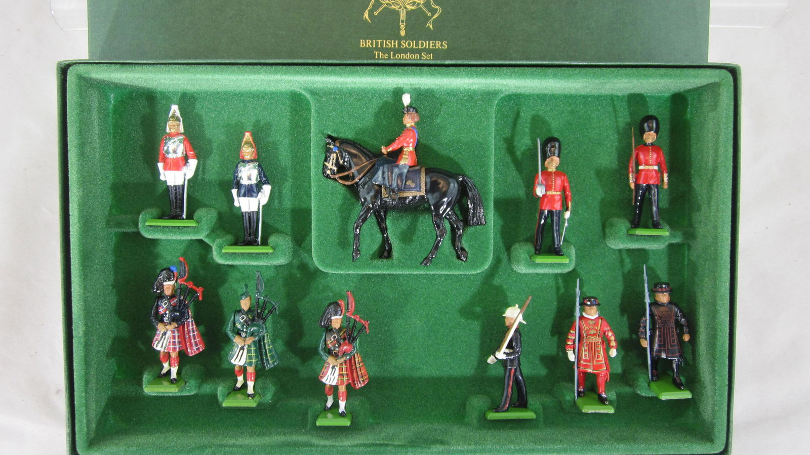 Britains Set #5379 Harrod's The London Set. (1 of 1)