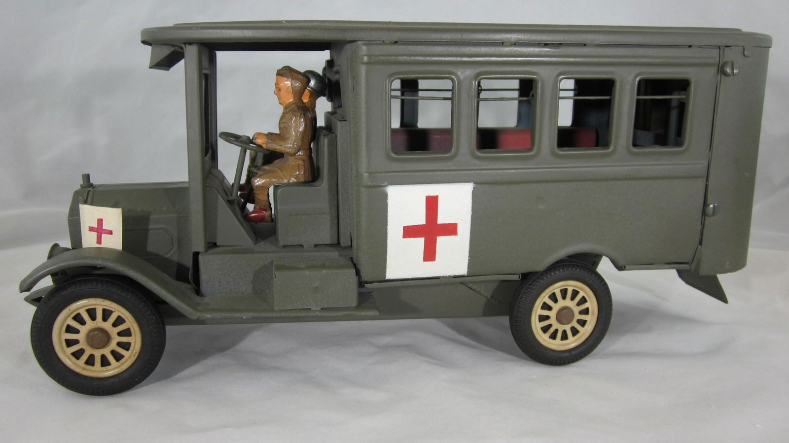 Five And Dime Corp WW1 Field Ambulance.. (1 of 1)