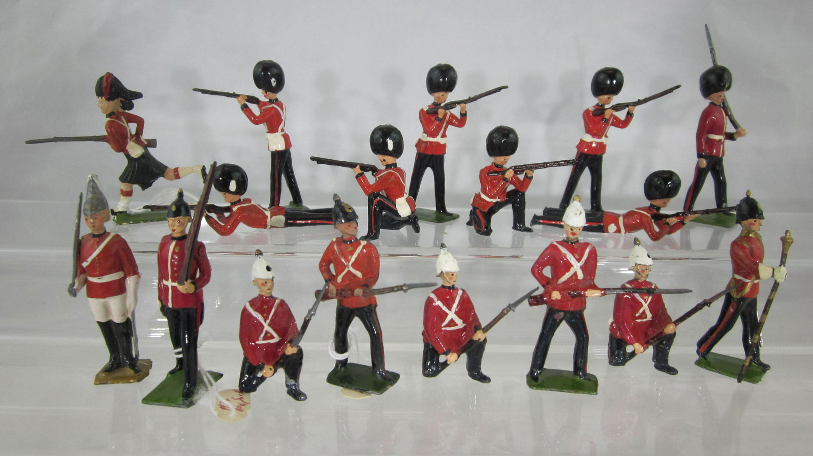 Britains Assorted Unboxed Redcoats. (1 of 1)