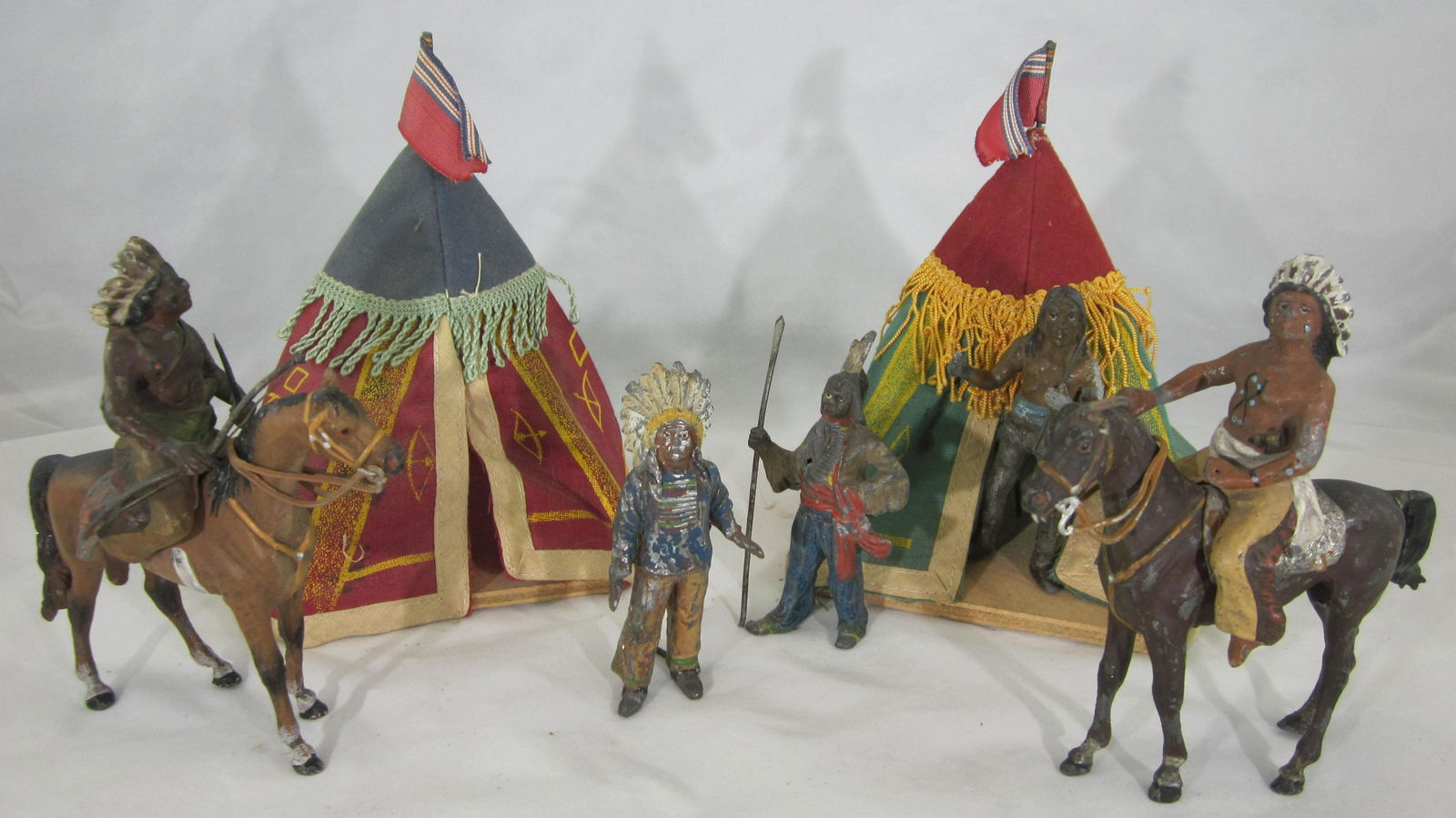 Heyde Size 0 Large Scale American Indians. (1 of 1)