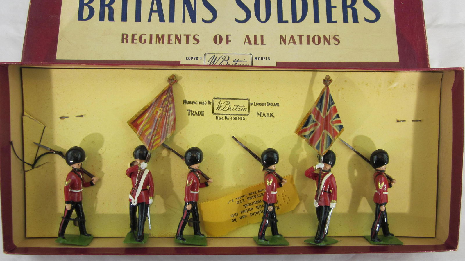 Britains Set #2084 Scots Guard Color Party. (1 of 1)