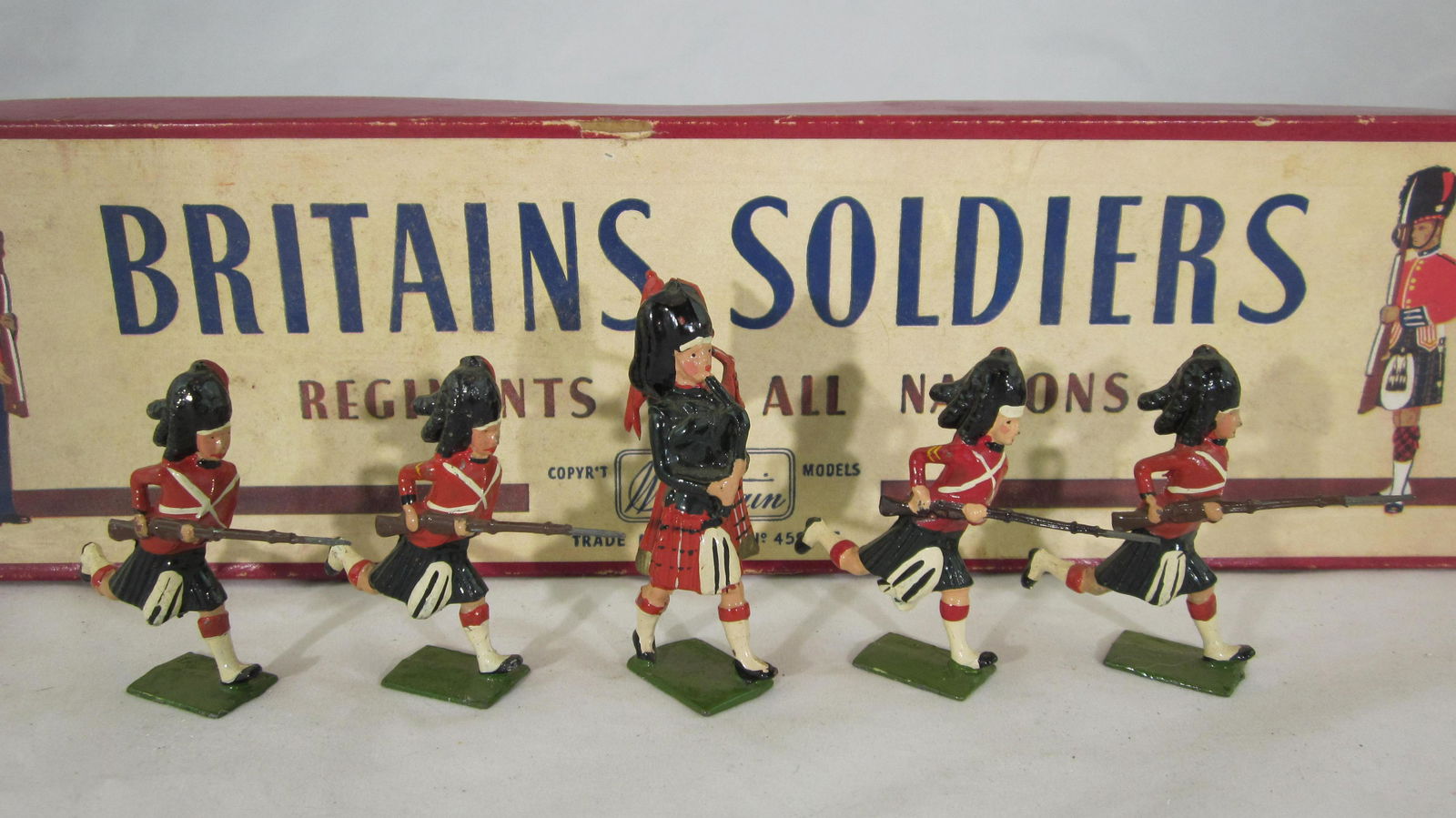 Britains Set #11 Black Watch Highlanders. (1 of 1)