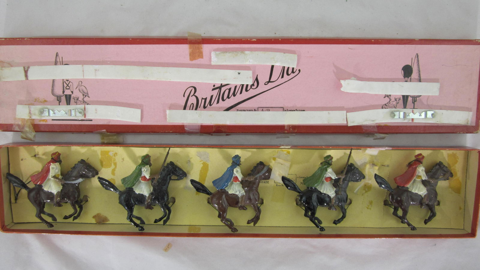 Britains Set #164 Mounted Arabs. (1 of 1)