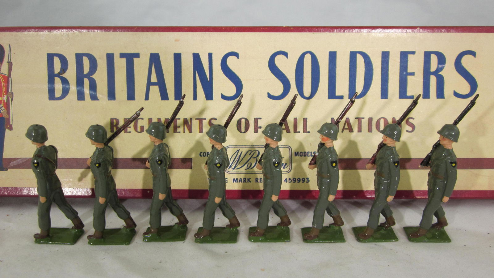 Britains Set #2033 U.S. Army Infantry. (1 of 1)