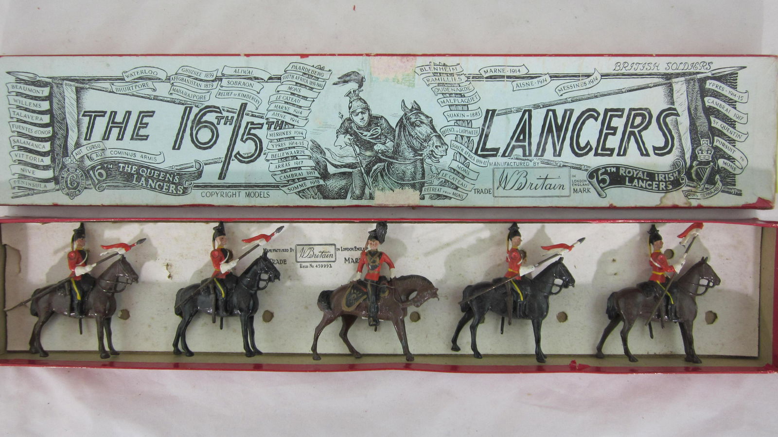 Britains Set #33 16th/5th Lancers With Officer. (1 of 1)
