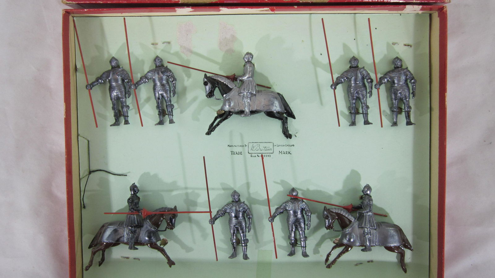 Britains Set #1307 16th Century Knights. (1 of 2)