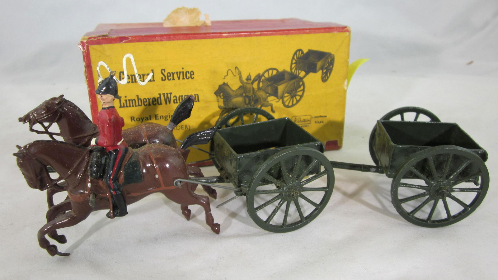 Britains Set #1330 Engineer Limbered Wagon. (1 of 1)