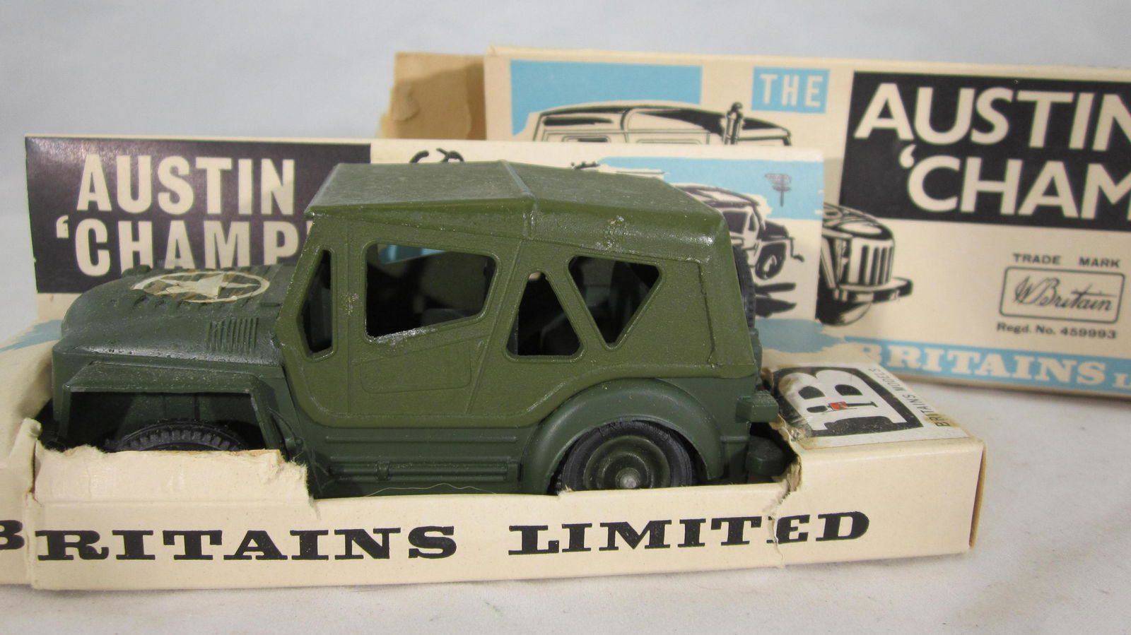 Britains Set #9760 Austin Champ With Snorkel. (1 of 1)