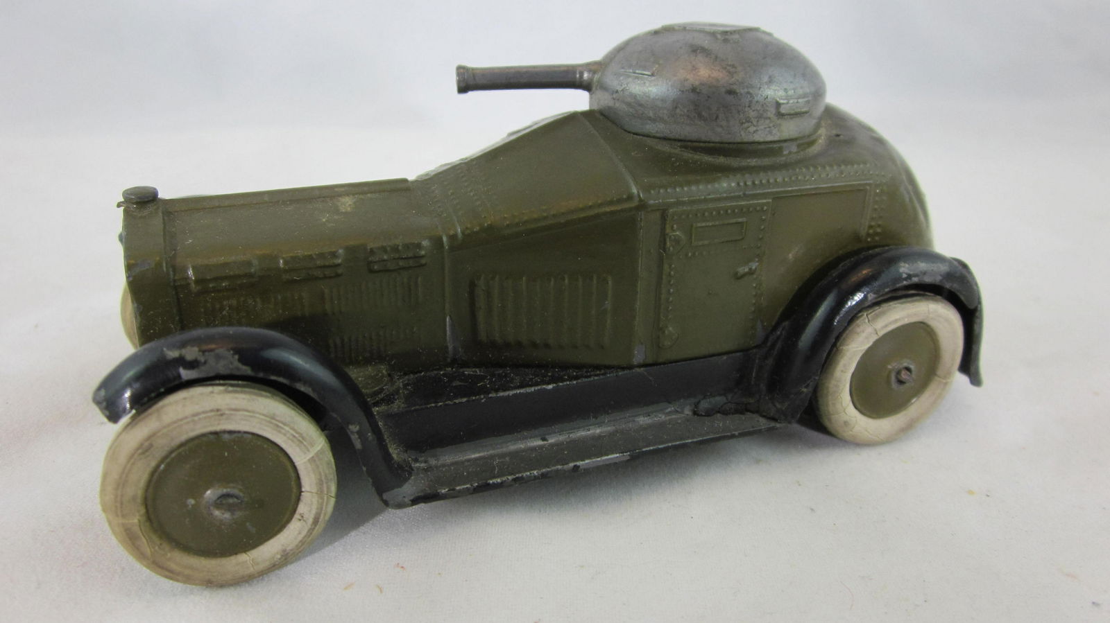 Britains Set #1321  Armored Car. (1 of 3)