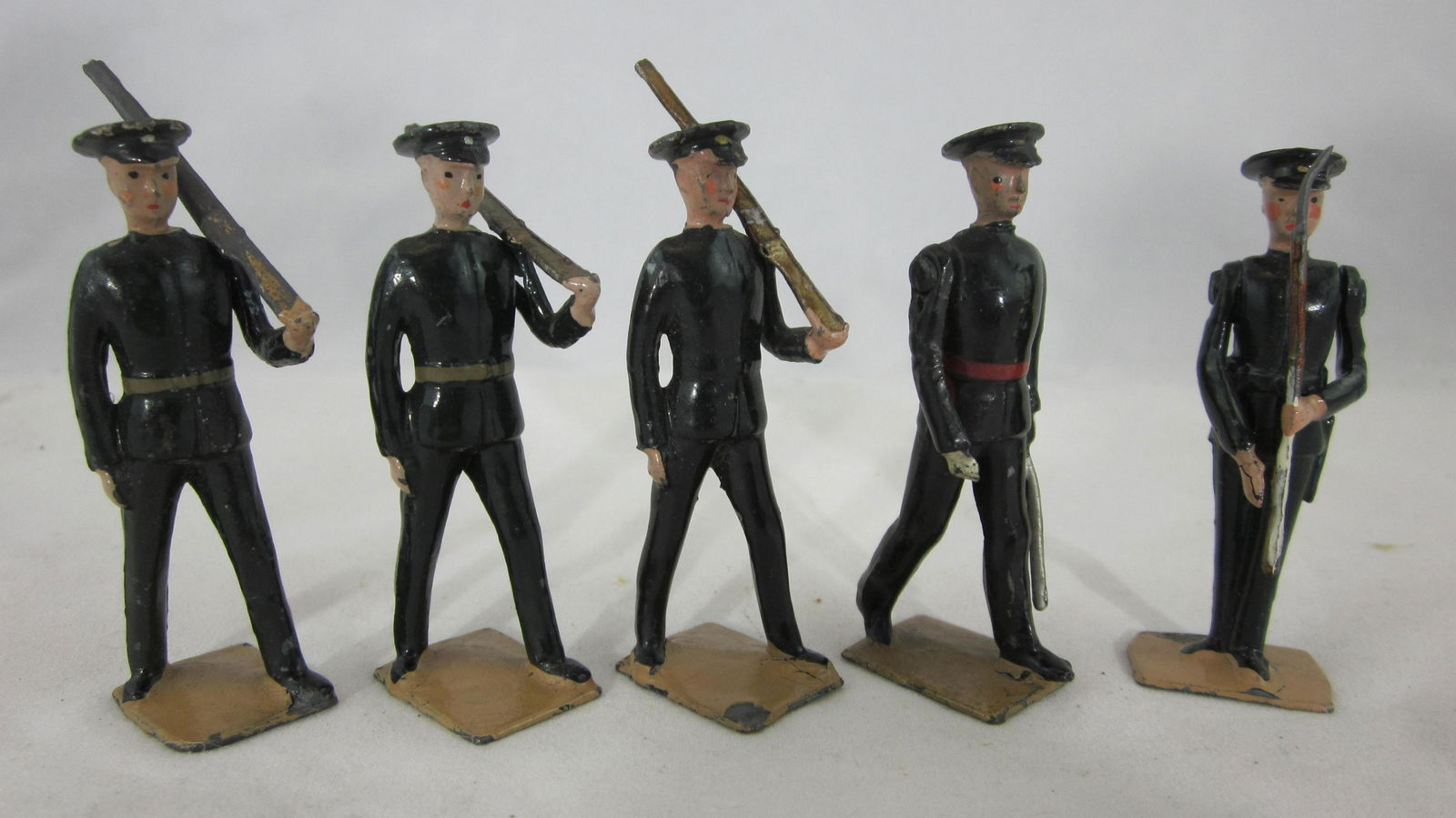 Britains Territorials Marching Green Uniforms. (1 of 1)