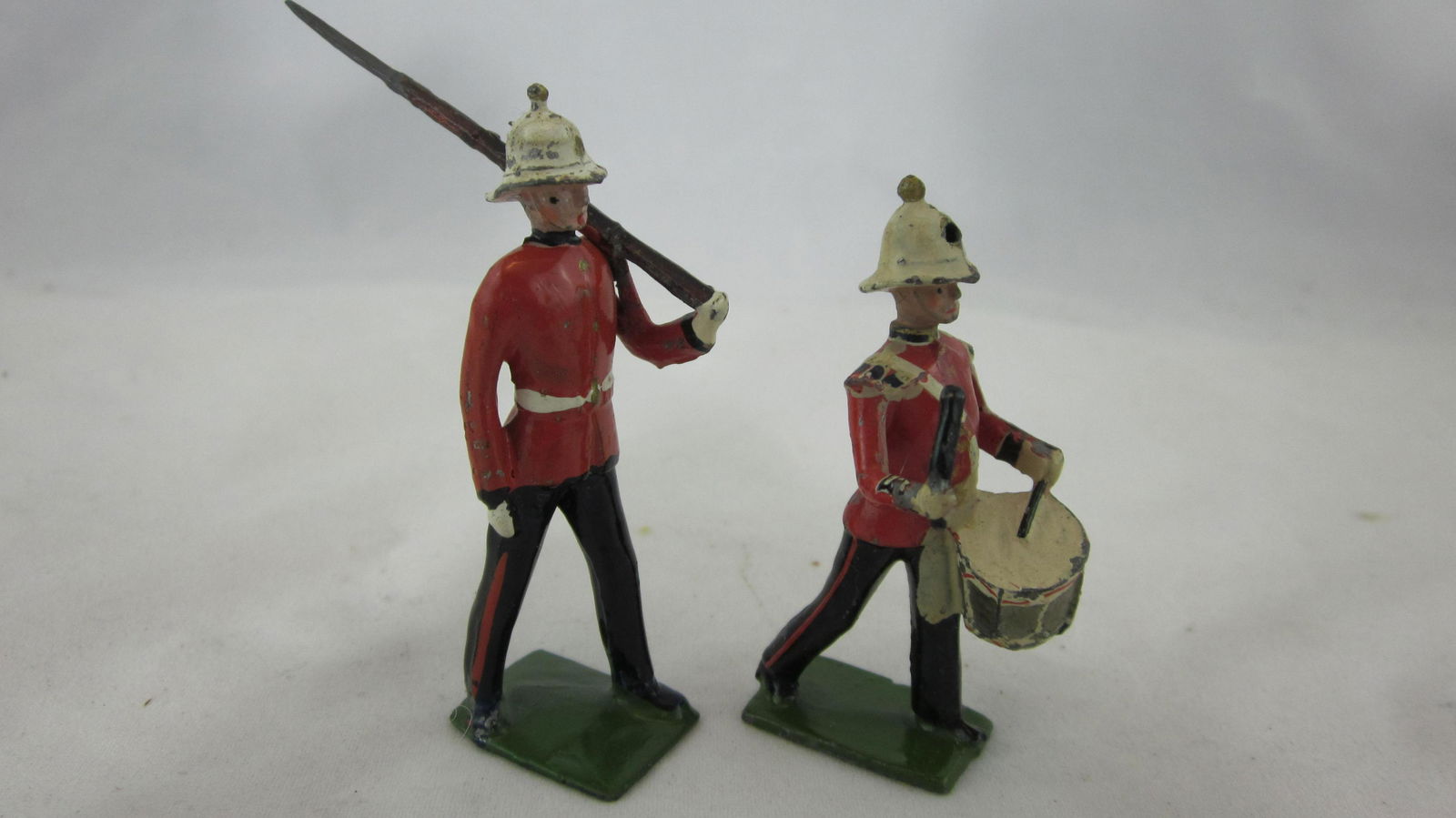 Britains Pair Of Royal Marine Light Infantry. (1 of 1)