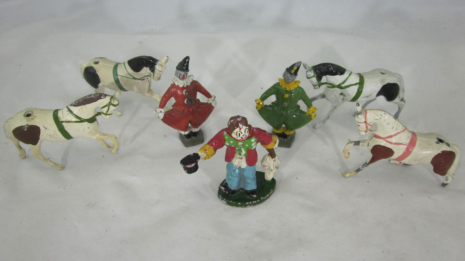 Britains Circus Series Clowns And Horses. (1 of 1)