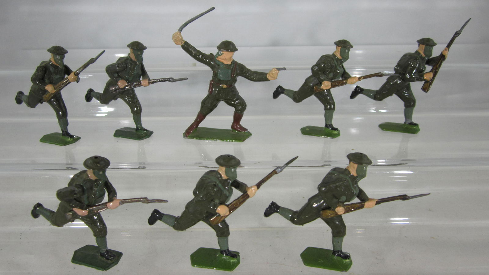 Britains Set #1613 British Infantry Charging. (1 of 1)