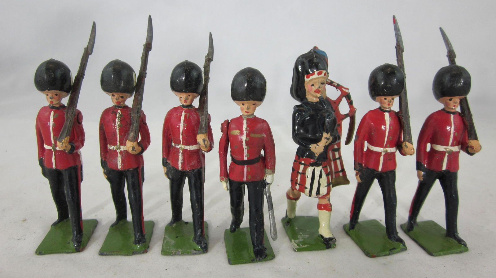 Britains Set #75 Postwar Scots Guards. (1 of 1)