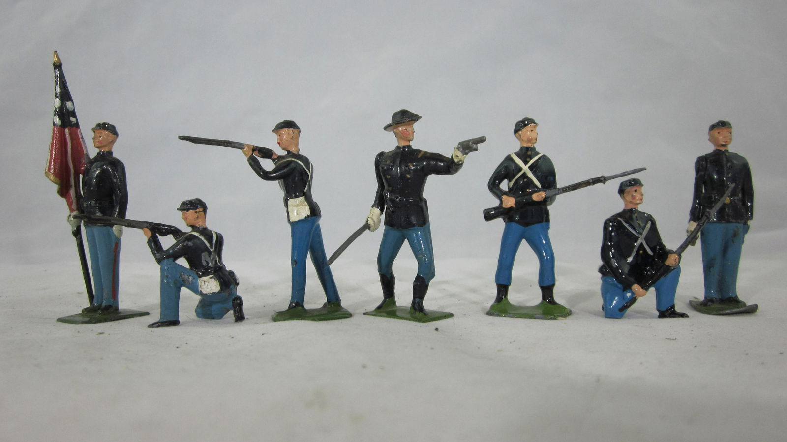 Britains Set #2059 Civil War Union Infantry. (1 of 1)