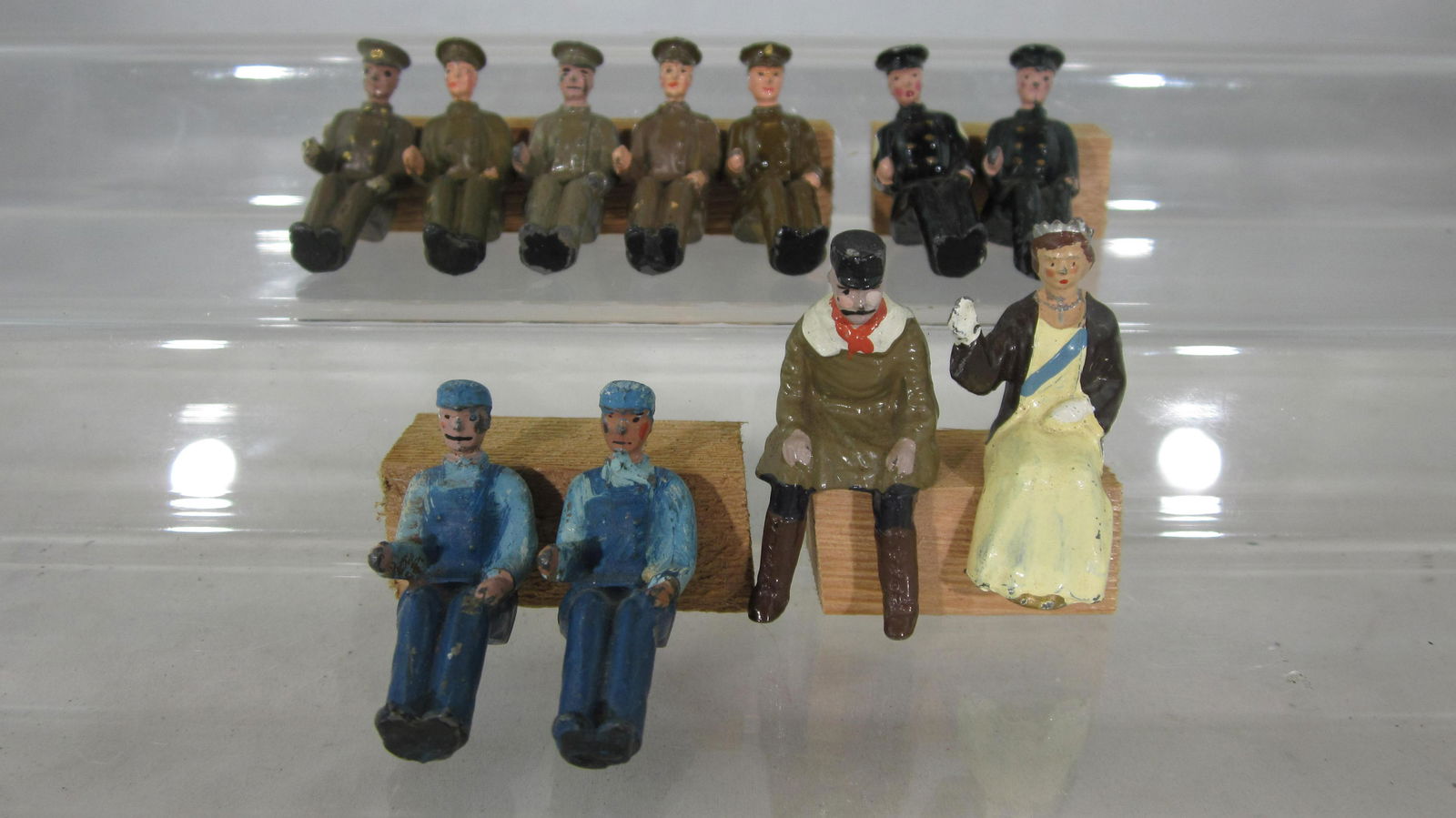 Britains Lorry Driver And Seated Assortment. (1 of 1)
