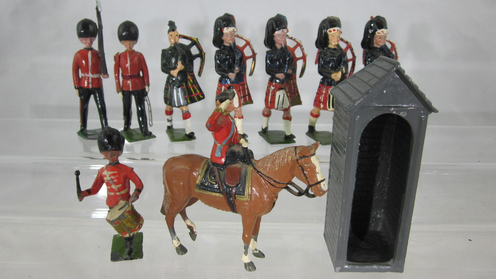 Britains Queen Elizabeth And Her Men Medley. (1 of 1)