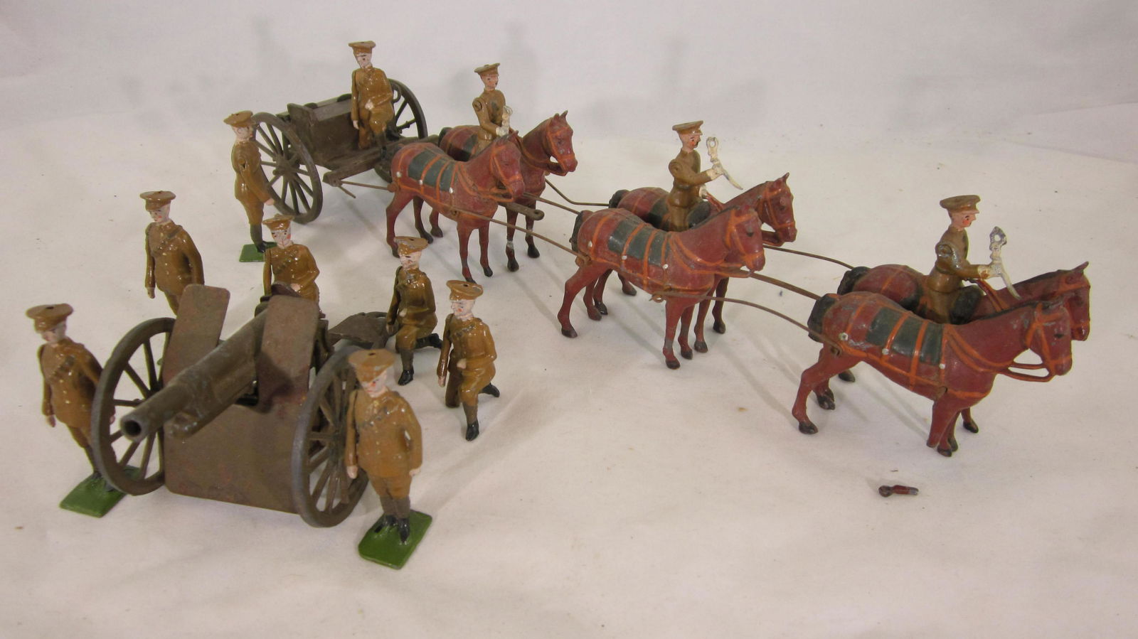 Britains Set #318 Royal Horse Artillery AT HALT. (1 of 1)