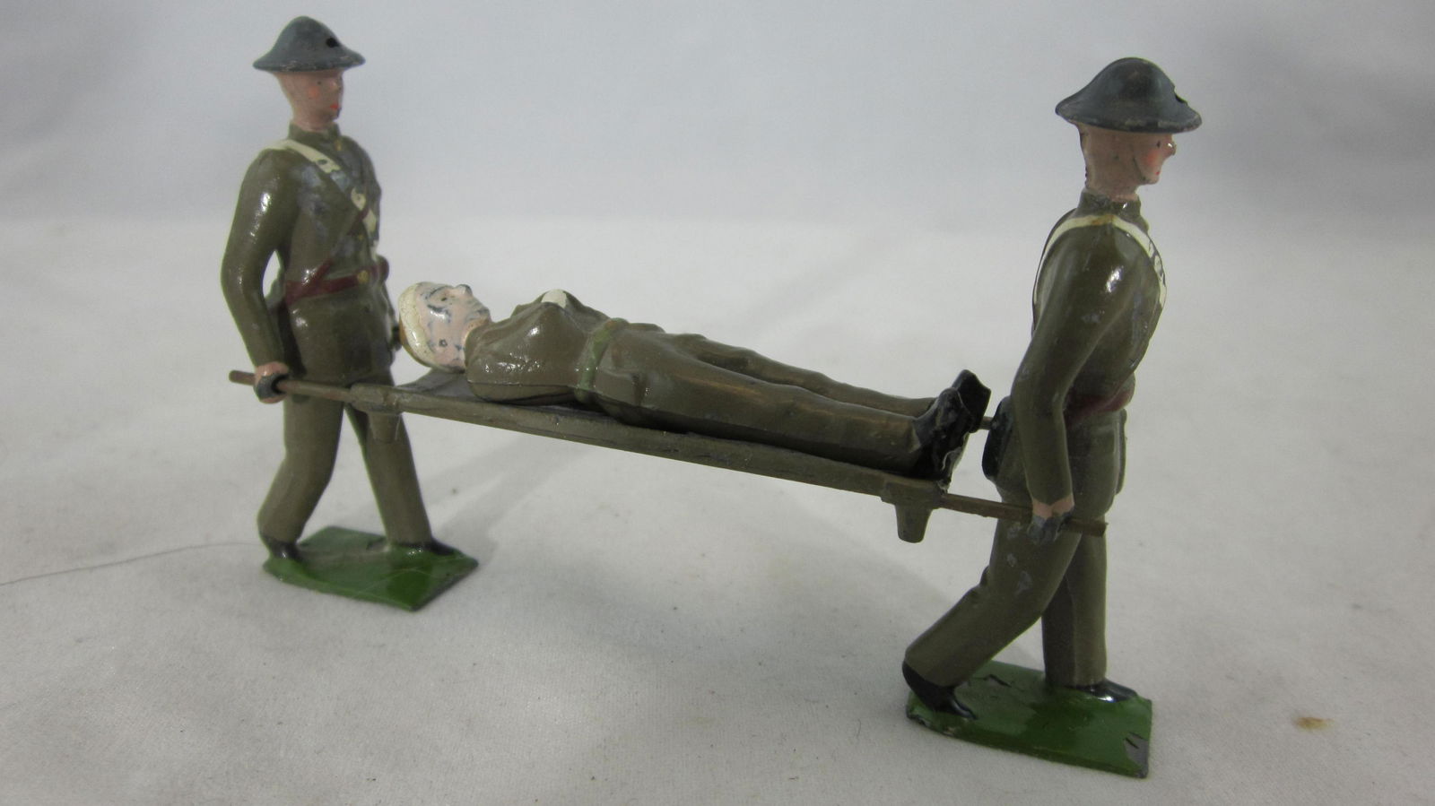 Britains Set #1719 Steel Helmet Stretcher Team. (1 of 1)
