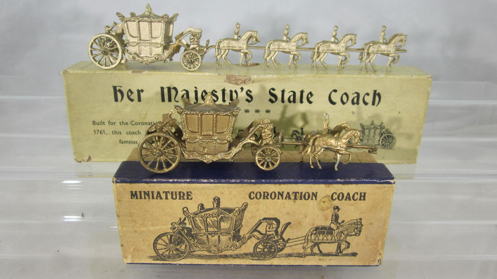 Britains Sets Small Scale Coronation Coaches. (1 of 1)