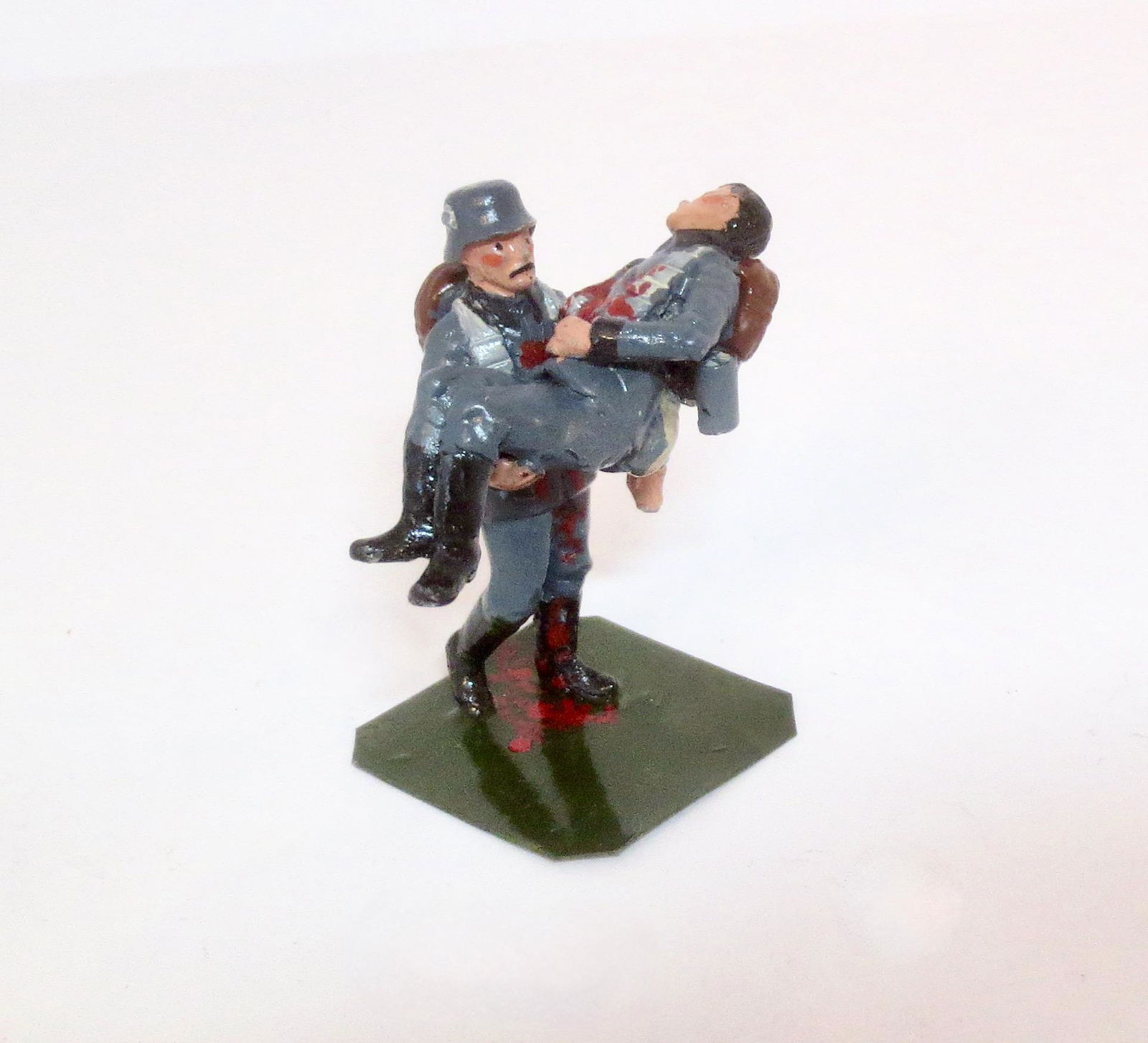 Stadden WW2 German With Wounded: Outstanding two figure piece. Near mint condition. Unboxed.