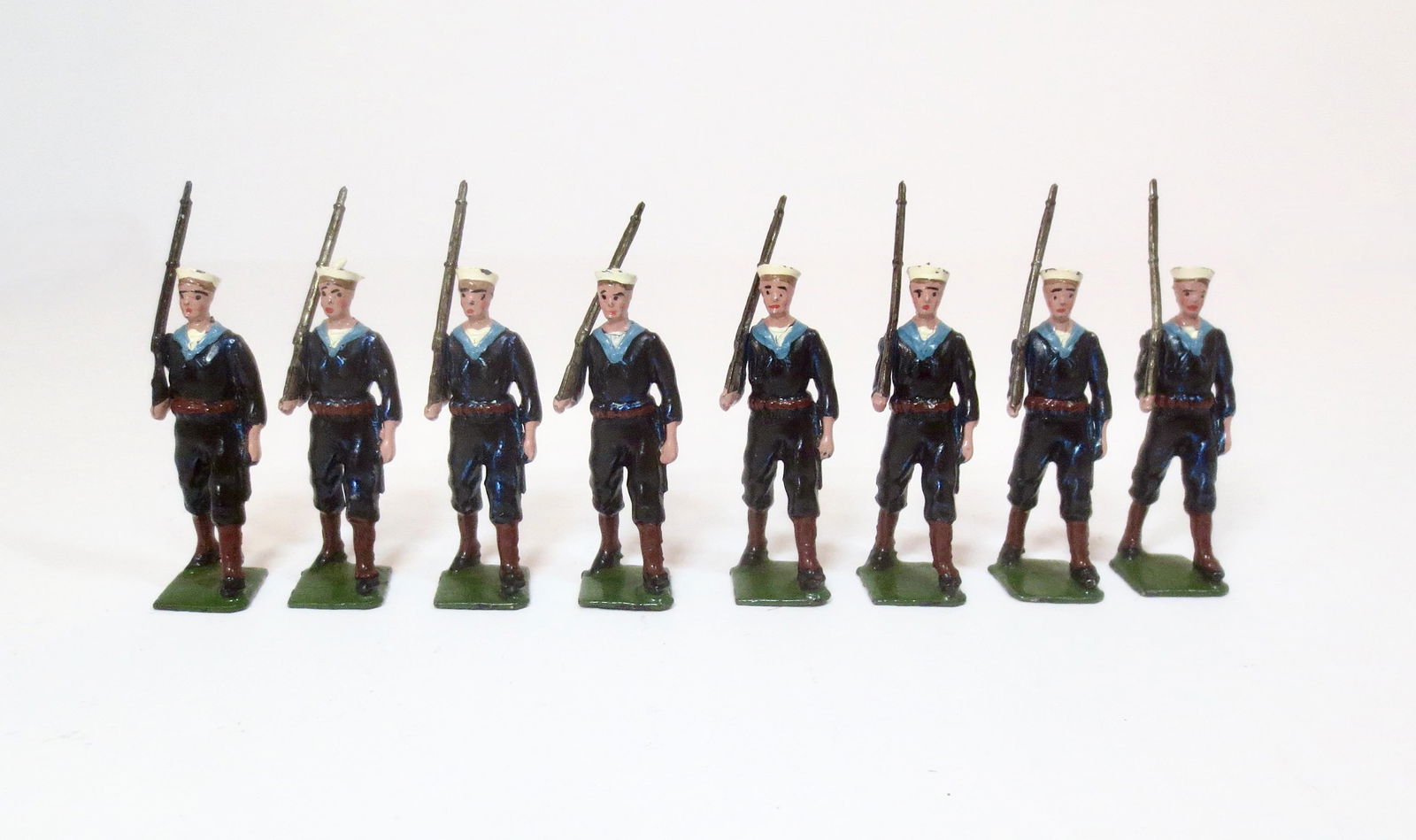 Britains #230 U.S. Navy Blue Jackets (1 of 1)