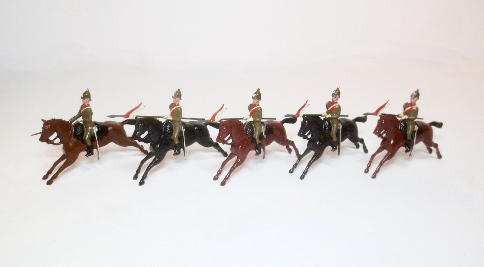 Britains #49 South Australian Lancers: Pre war issue. 5 pieces. Near mint condition. Unboxed.