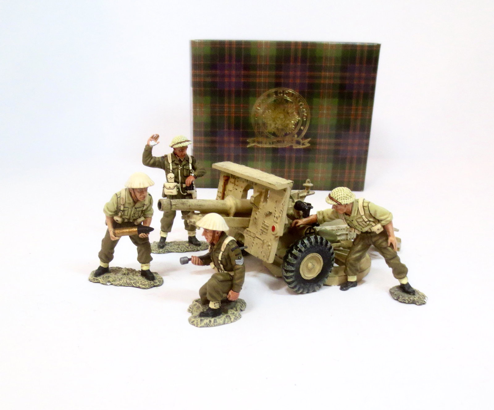 King & Country #EA004 25lb Gun & Crew: Retired set. 6 pieces. Excellent condition. Boxes excellent.